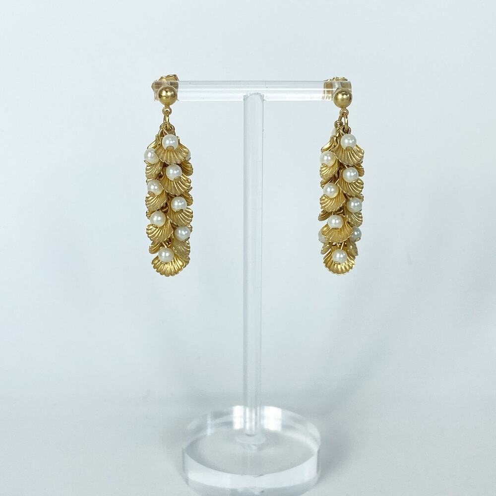 Vintage Avon Gold Tone Mermaid Earrings